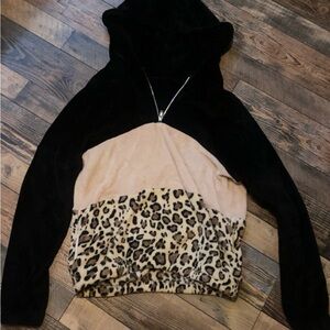 Cozy Colorblock Leopard Plush Hoodie - Black, Tan & Leopard